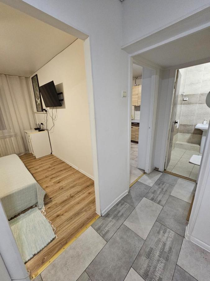 Apartment on Constantin Negruzzi Chişinău Esterno foto