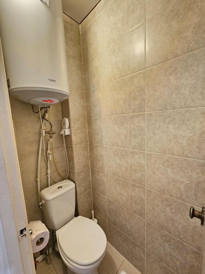 Apartment on Constantin Negruzzi Chişinău Esterno foto